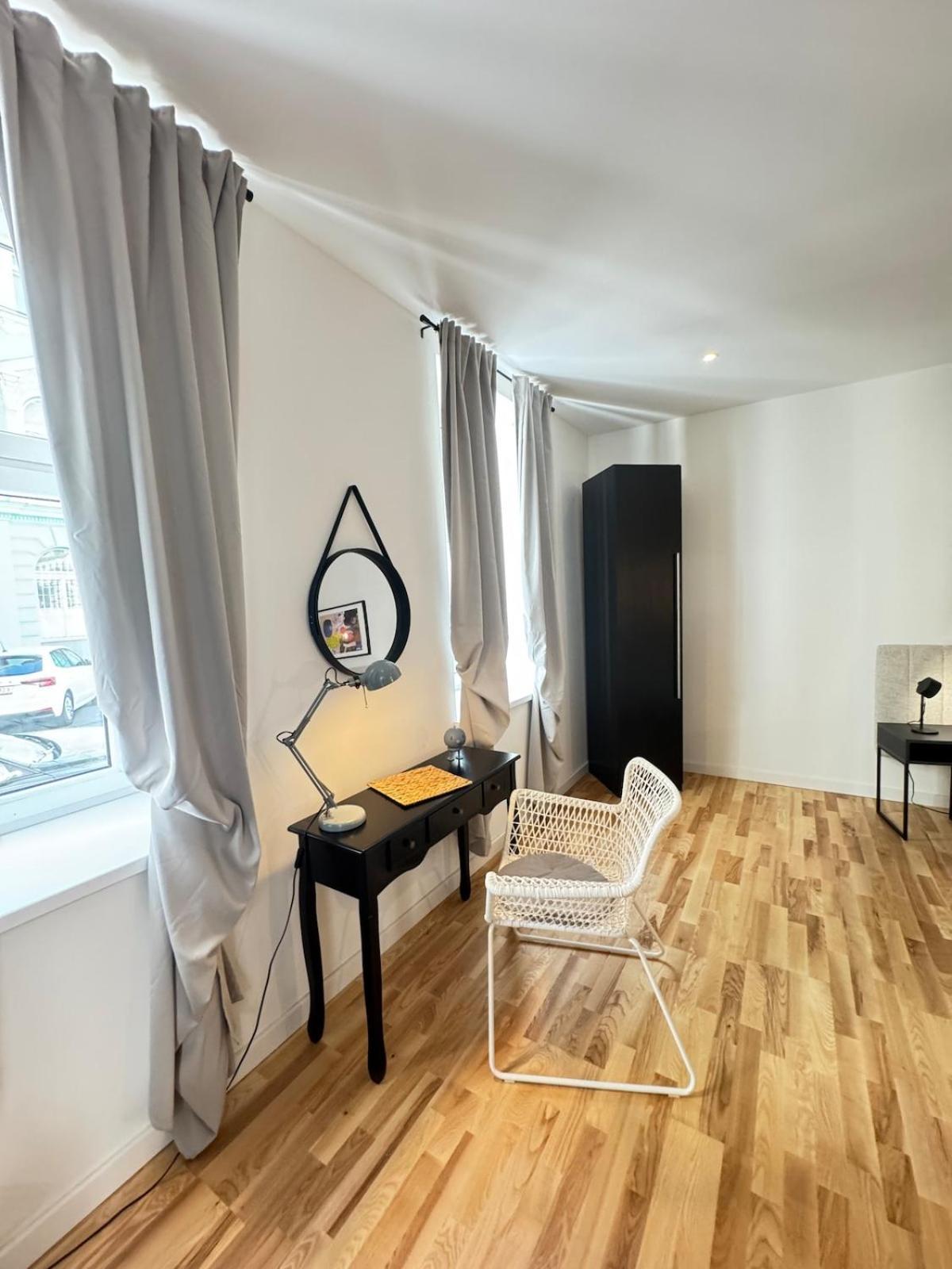 Schritte Entfernt Vom Hundertwasserhaus L Hg3 Apartment Wien